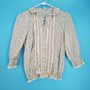 GO International Blouse Size Medium Floral Crop Sleeve